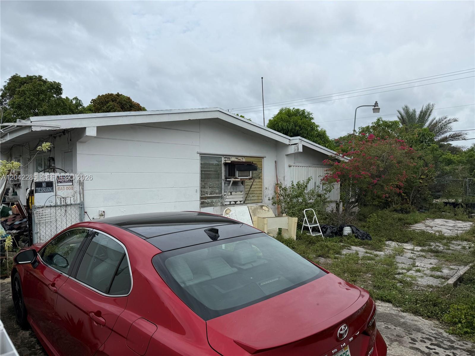 16225 NE 2nd Ave, Miami FL 33162
