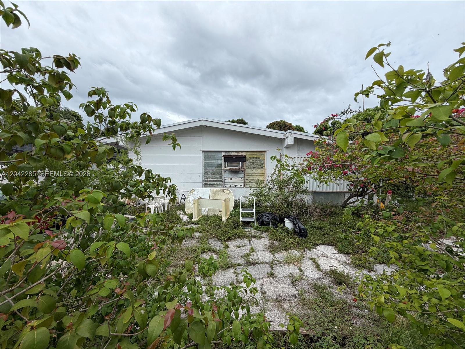 16225 NE 2nd Ave, Miami FL 33162 photo 4