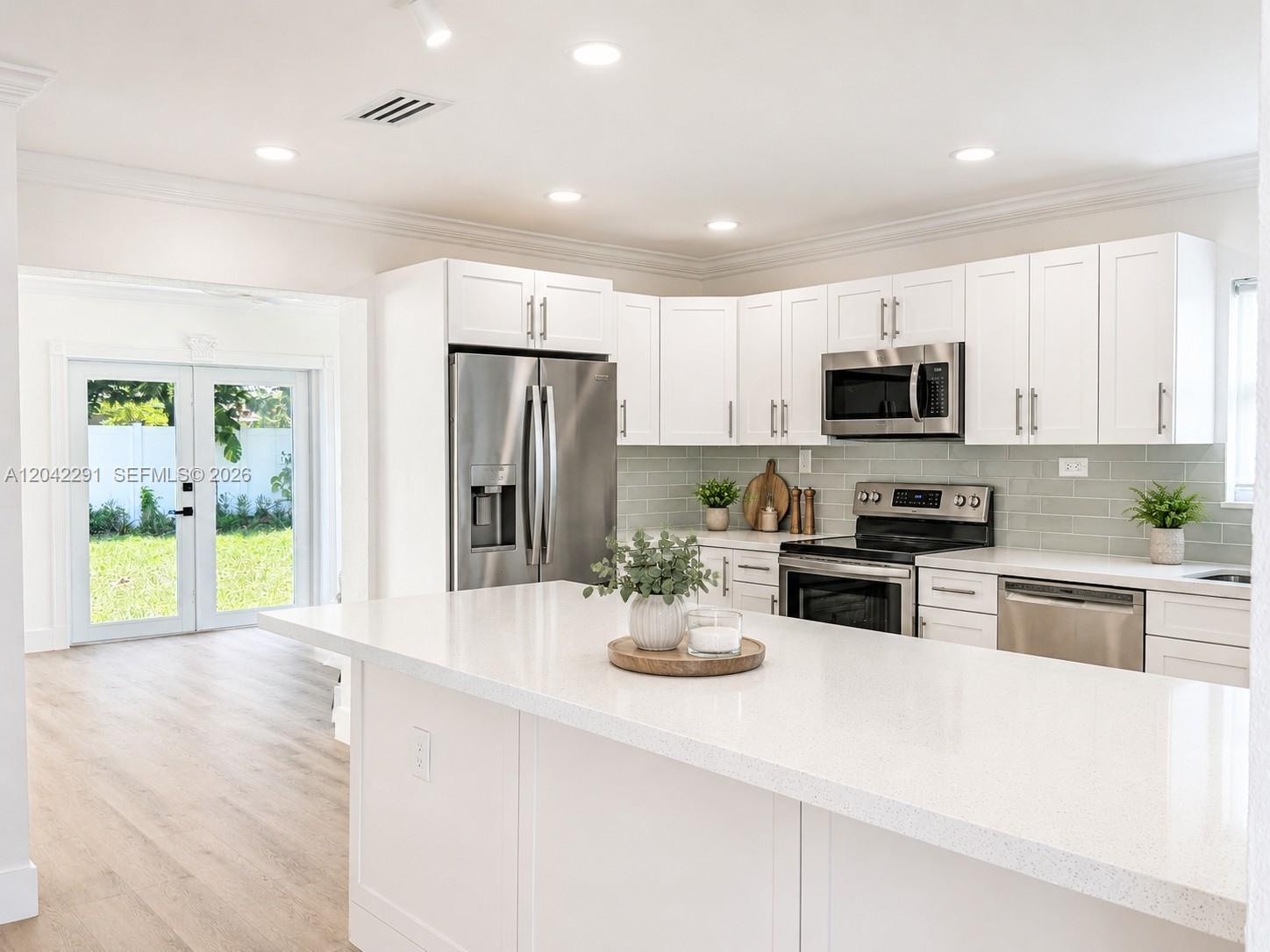 9602 NW 80th Pl, Tamarac FL 33321 photo 5