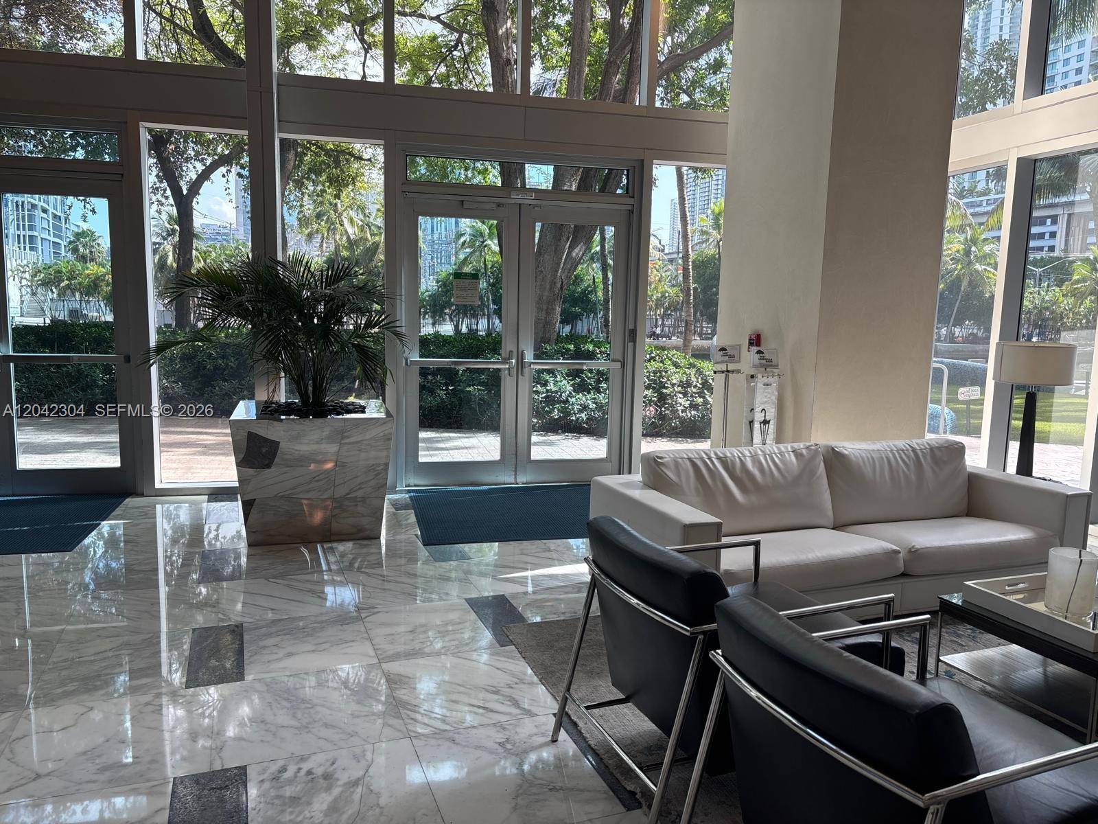 185 SW 7th St # 1410, Miami FL 33130 photo 3