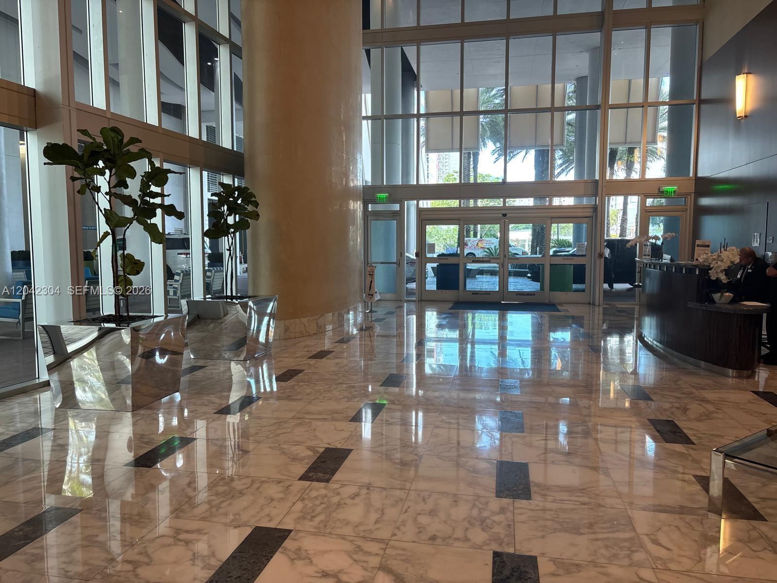 185 SW 7th St # 1410, Miami FL 33130