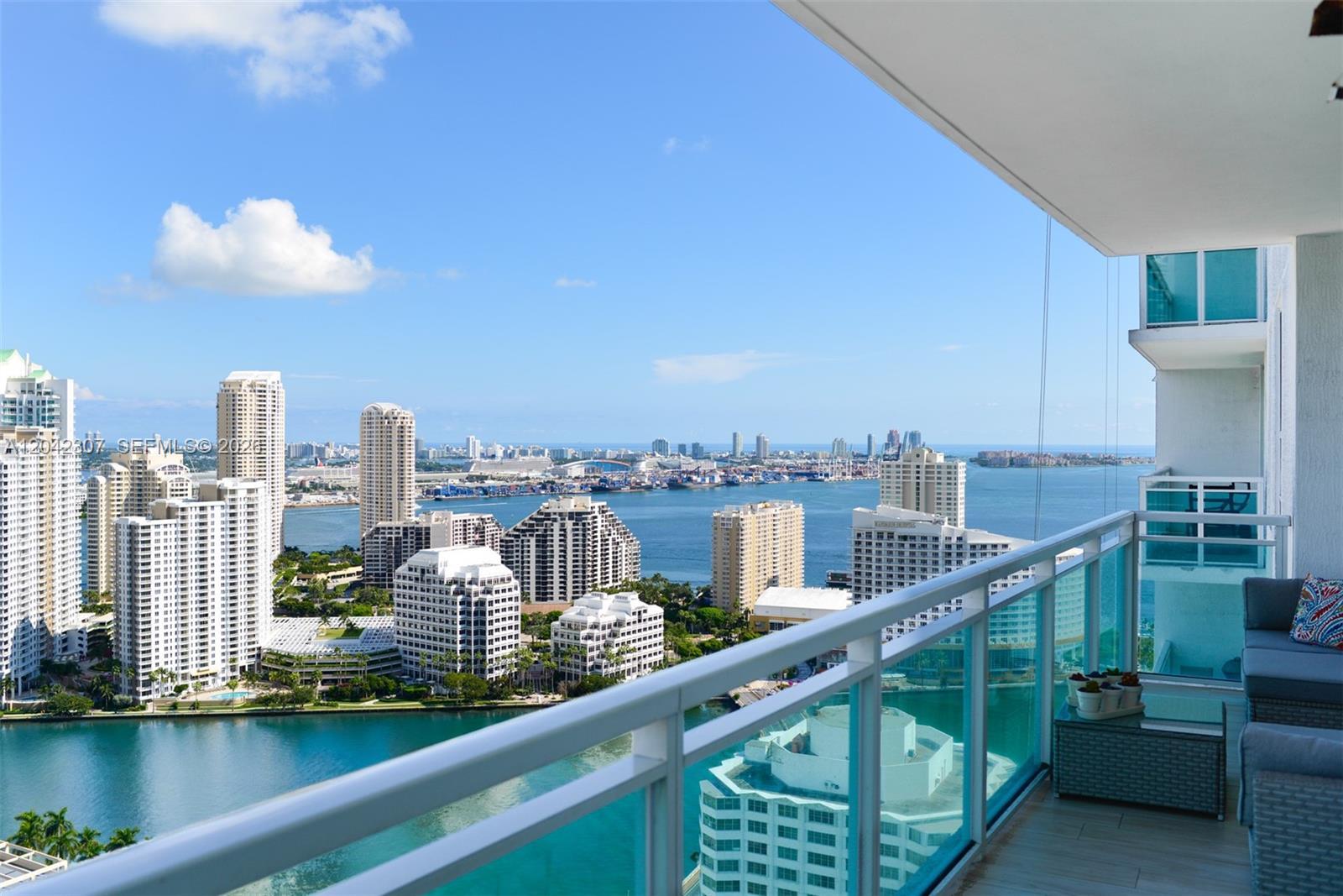 950 Brickell Bay Dr # 3406, Miami FL 33131 photo 2