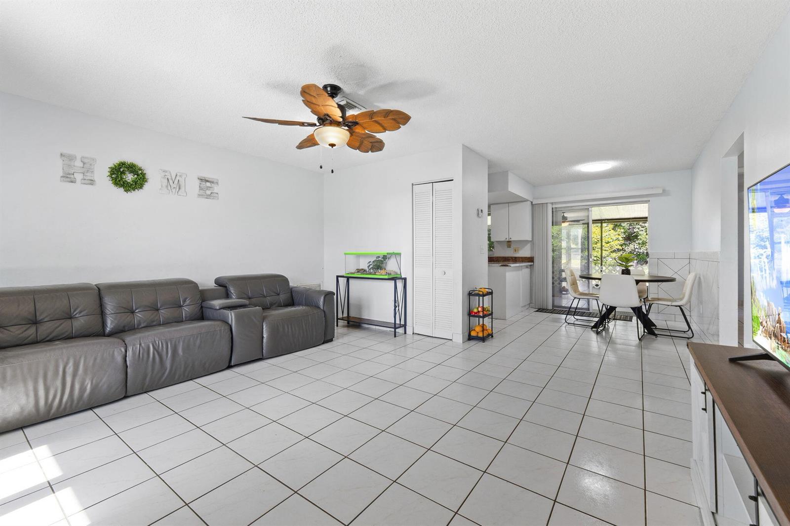 276 NE Summer Road, Port St. Lucie FL 34983 photo 4
