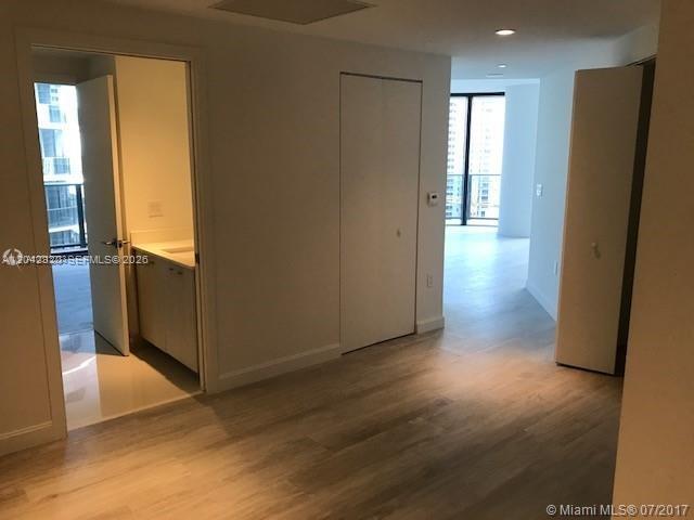 55 SW 9th St # 2103, Miami FL 33130 photo 2