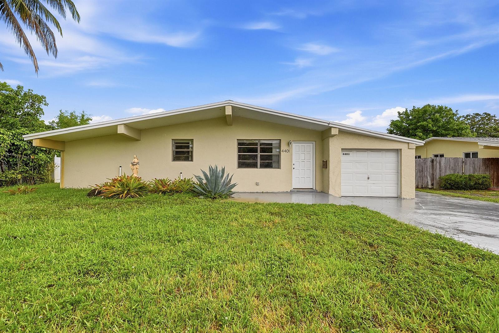 4401 NW 33rd Street, Lauderdale Lakes FL 33319
