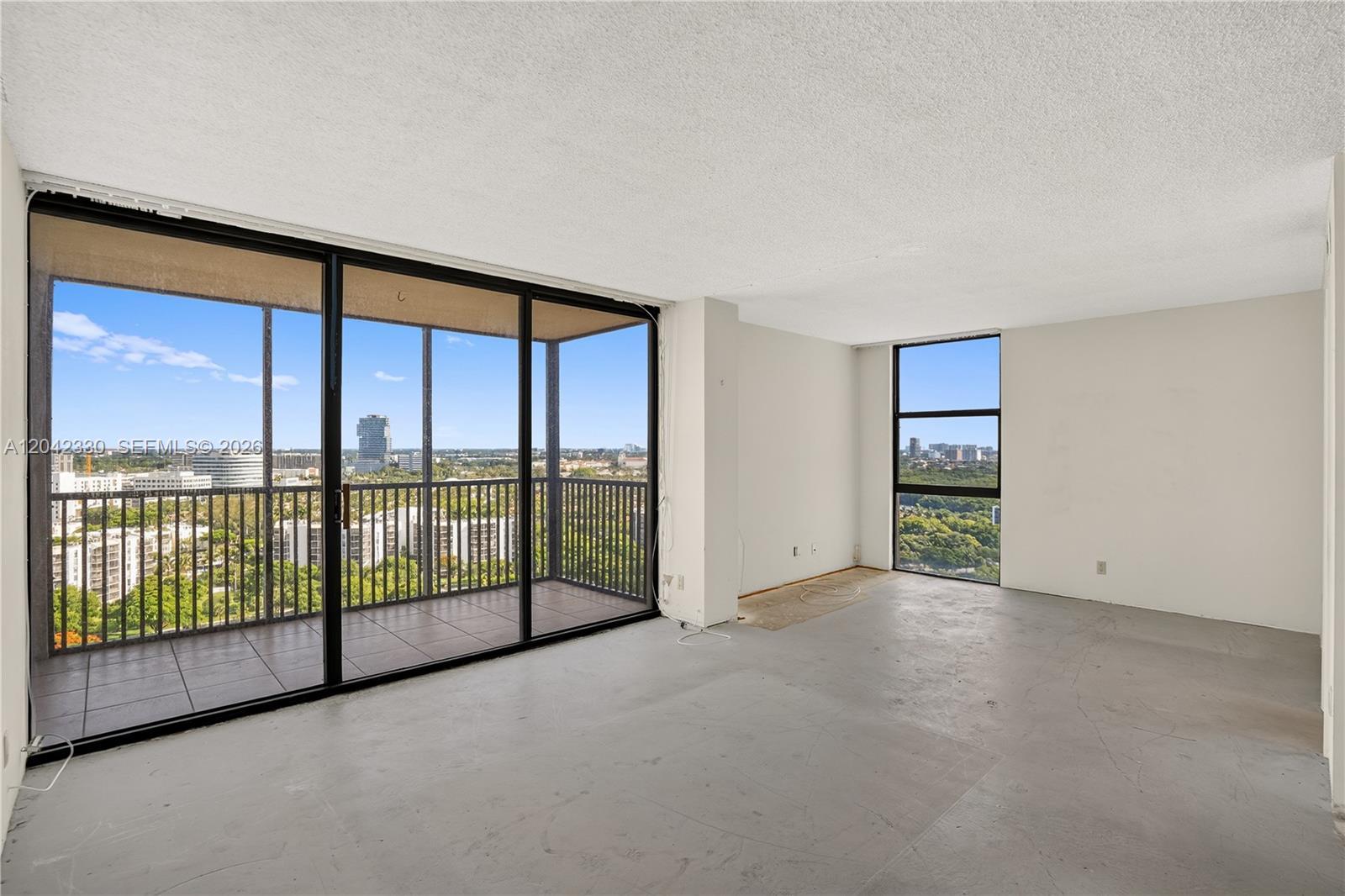 20301 W Country Club Dr # 2122, Aventura FL 33180 photo 2