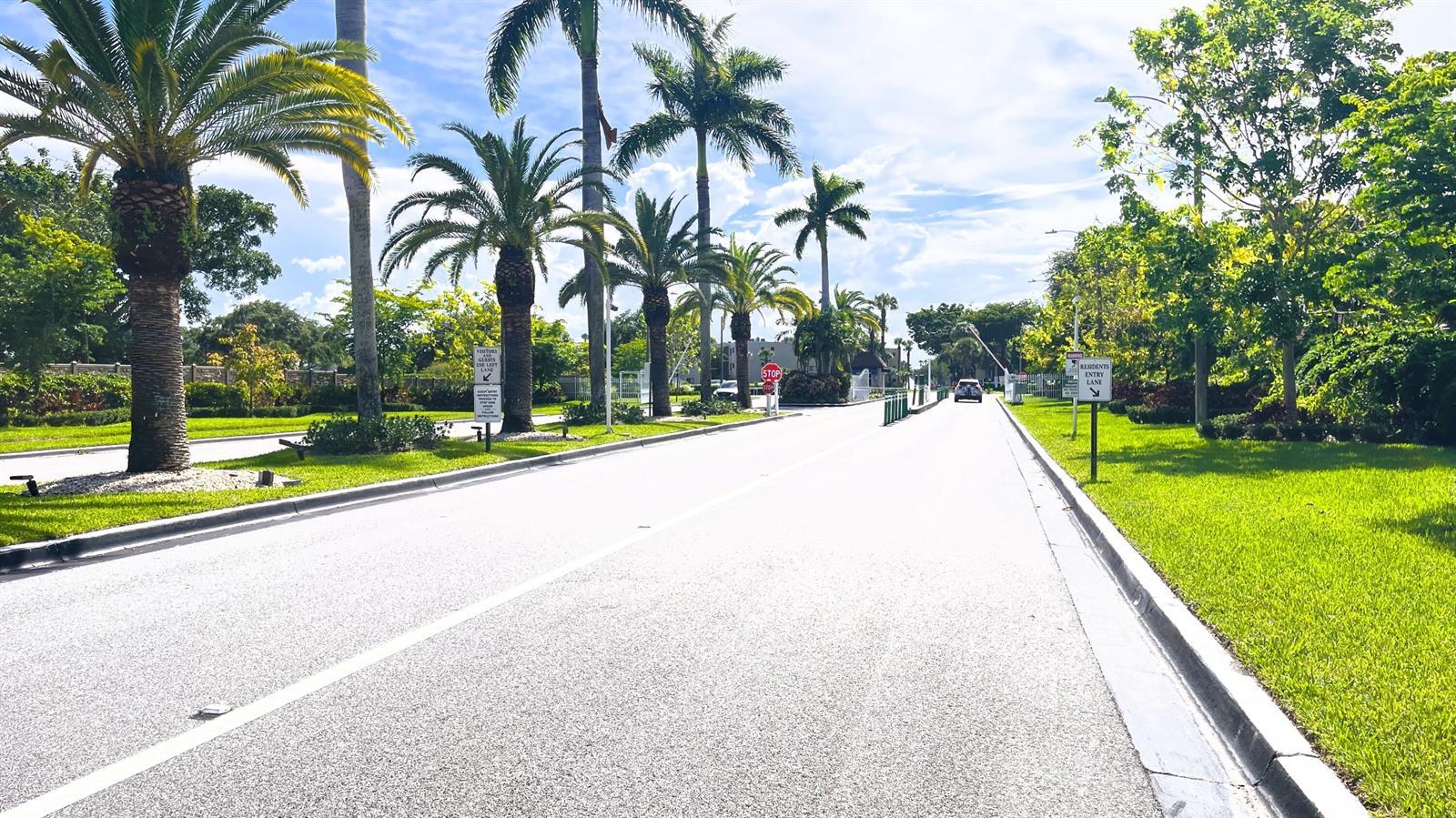 15640 Bottlebrush Circle, Delray Beach FL 33484 photo 2