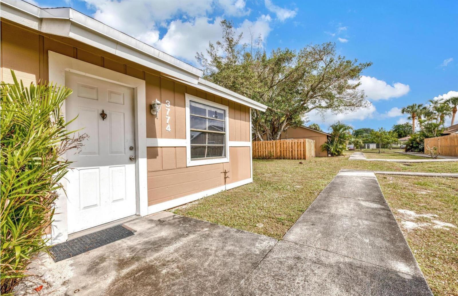 3774 92nd Lane N, West Palm Beach FL 33403