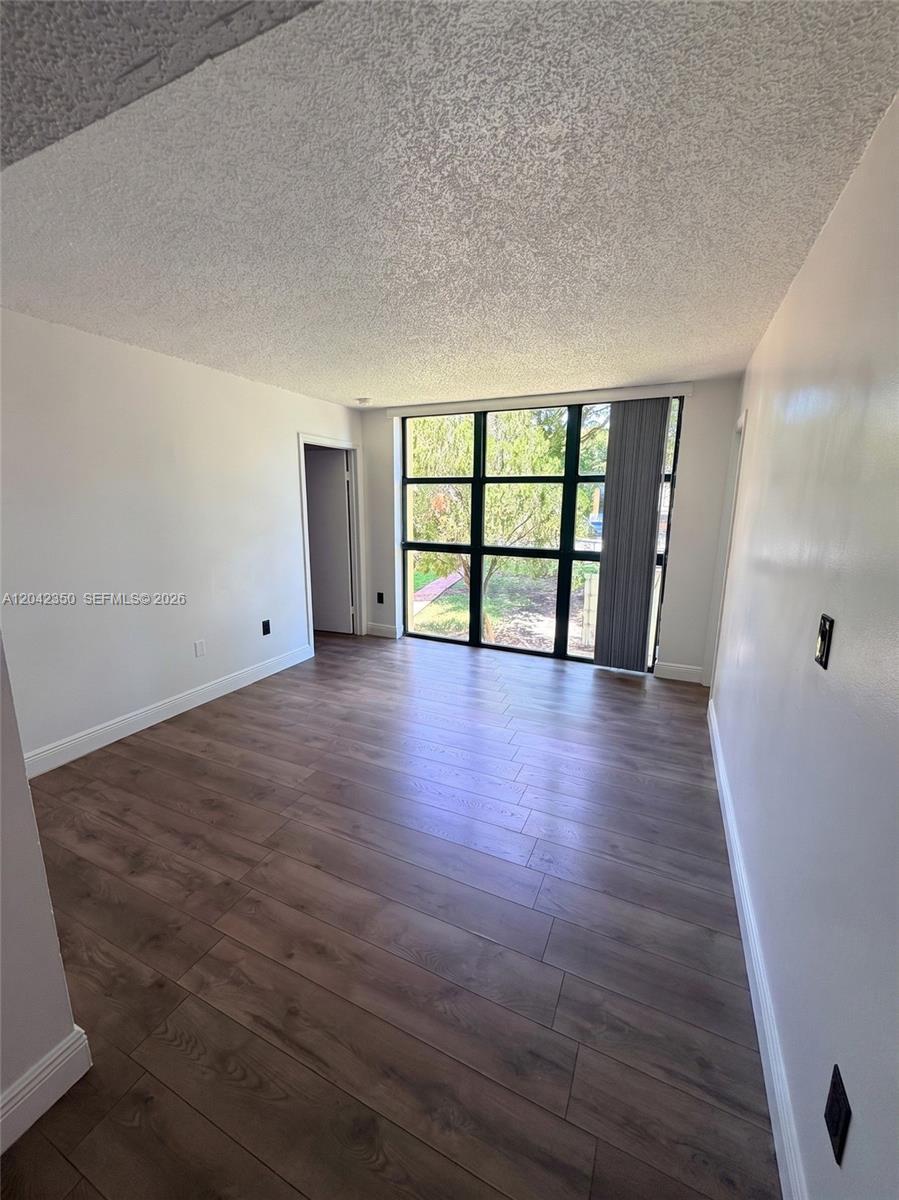 11780 SW 18th St # 213, Miami FL 33175