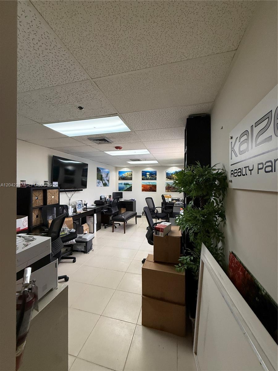 9600 NW 25th St # 4H, Doral FL 33172 photo 2