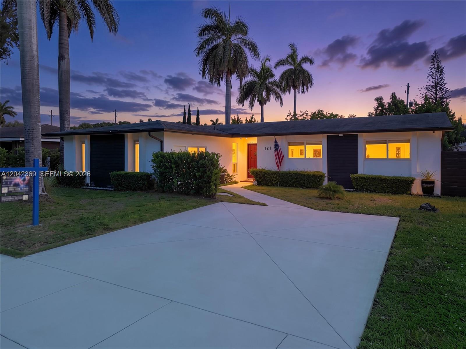 121 NE 18th St, Homestead FL 33030