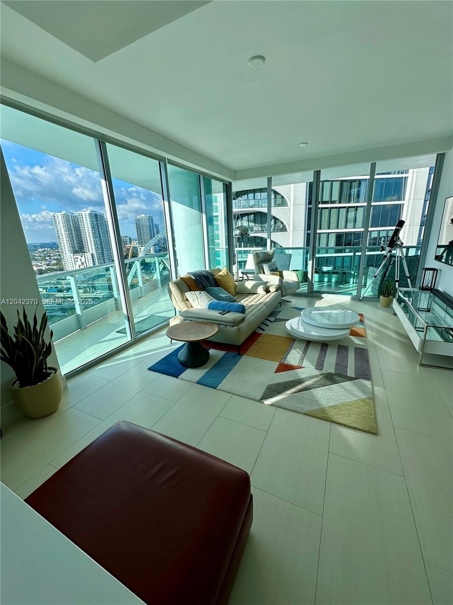900 Biscayne Blvd # 2312, Miami FL 33132 photo 5