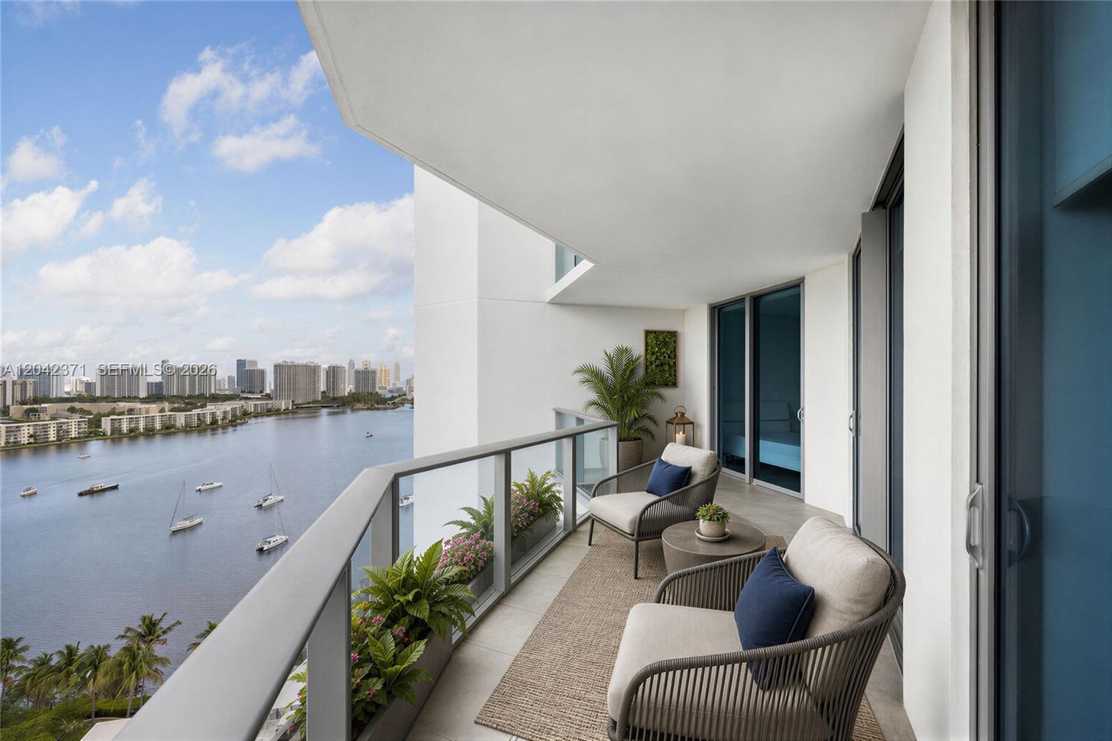 17301 Biscayne Blvd # 1704, North Miami Beach FL 33160 photo 3