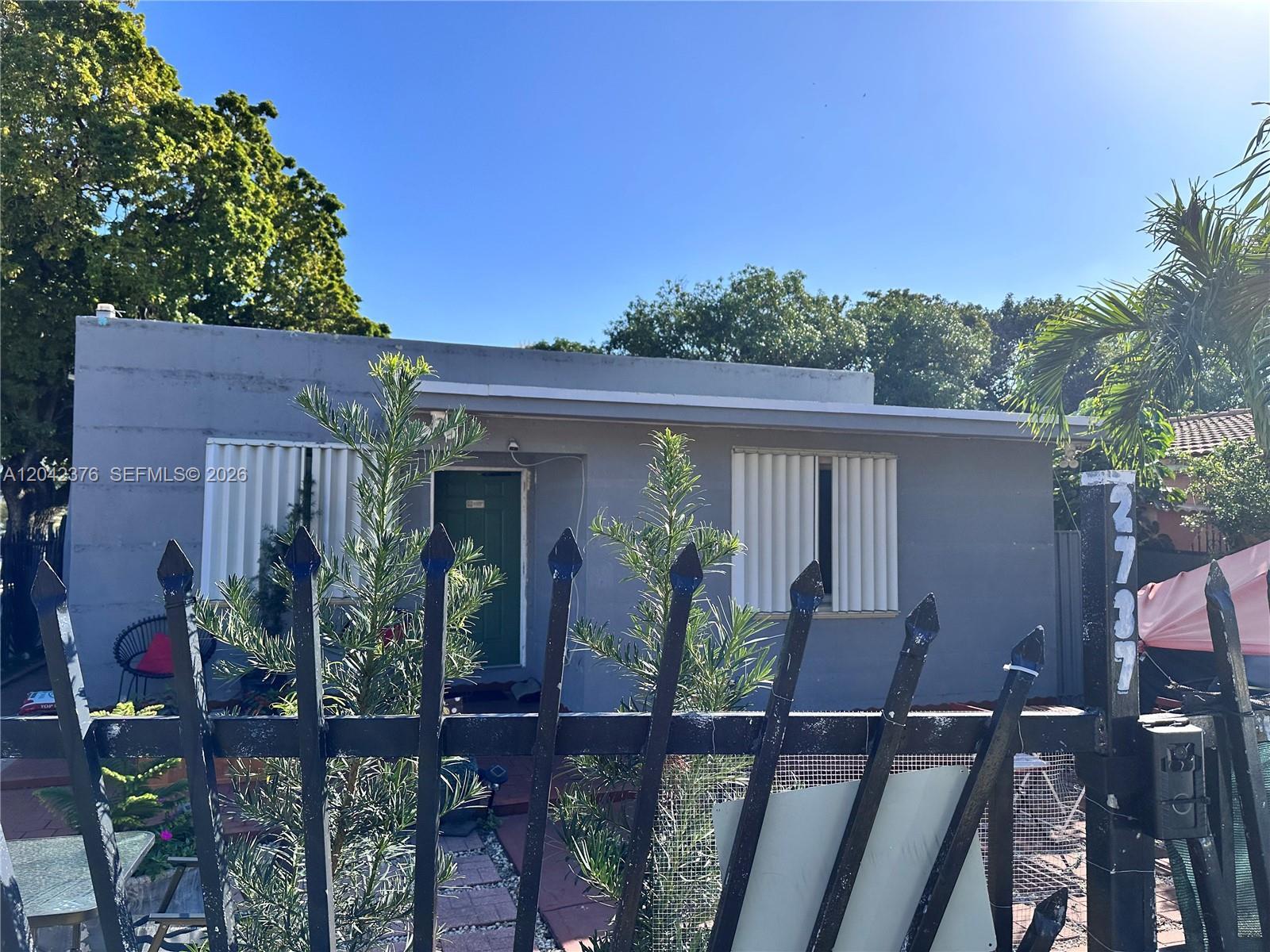 2737 NW 13th Ave, Miami FL 33142 photo 3