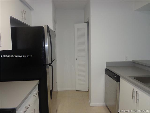 540 S Park Road # 9, Hollywood FL 33021 photo 3