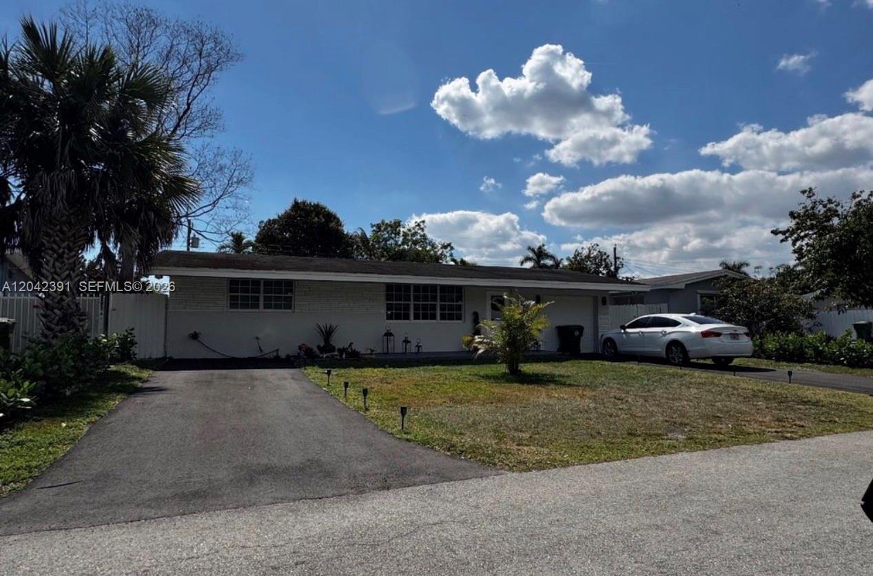 8130 NW 12th St, Pembroke Pines FL 33024