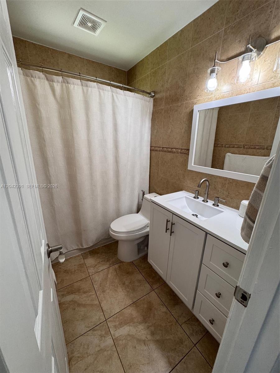 8130 NW 12th St, Pembroke Pines FL 33024 photo 4