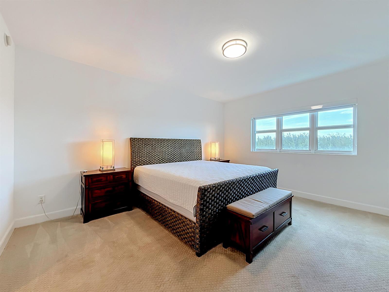 14951 Royal Oaks Lane # 505, North Miami FL 33181 photo 3
