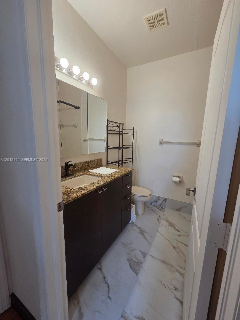 1536 SE 25th St # 207, Homestead FL 33035 photo 4