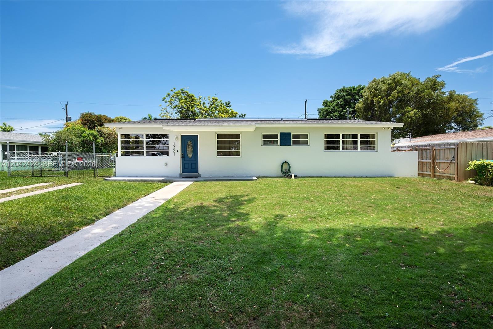 19601 Belview Dr, Cutler Bay FL 33157 photo 2
