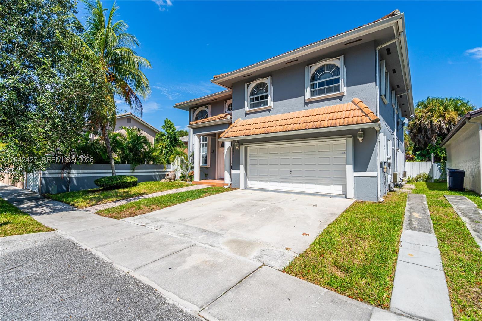 15251 NW 89th Ave, Miami Lakes FL 33018 photo 3