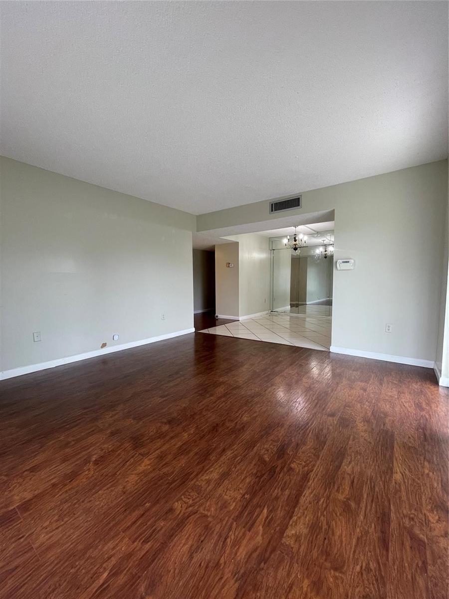 4158 Inverrary Drive # 111, Lauderhill FL 33319