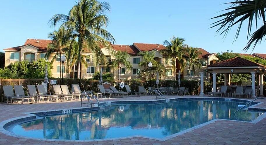 1119 Villa Lane # 1119, Boynton Beach FL 33435 photo 2