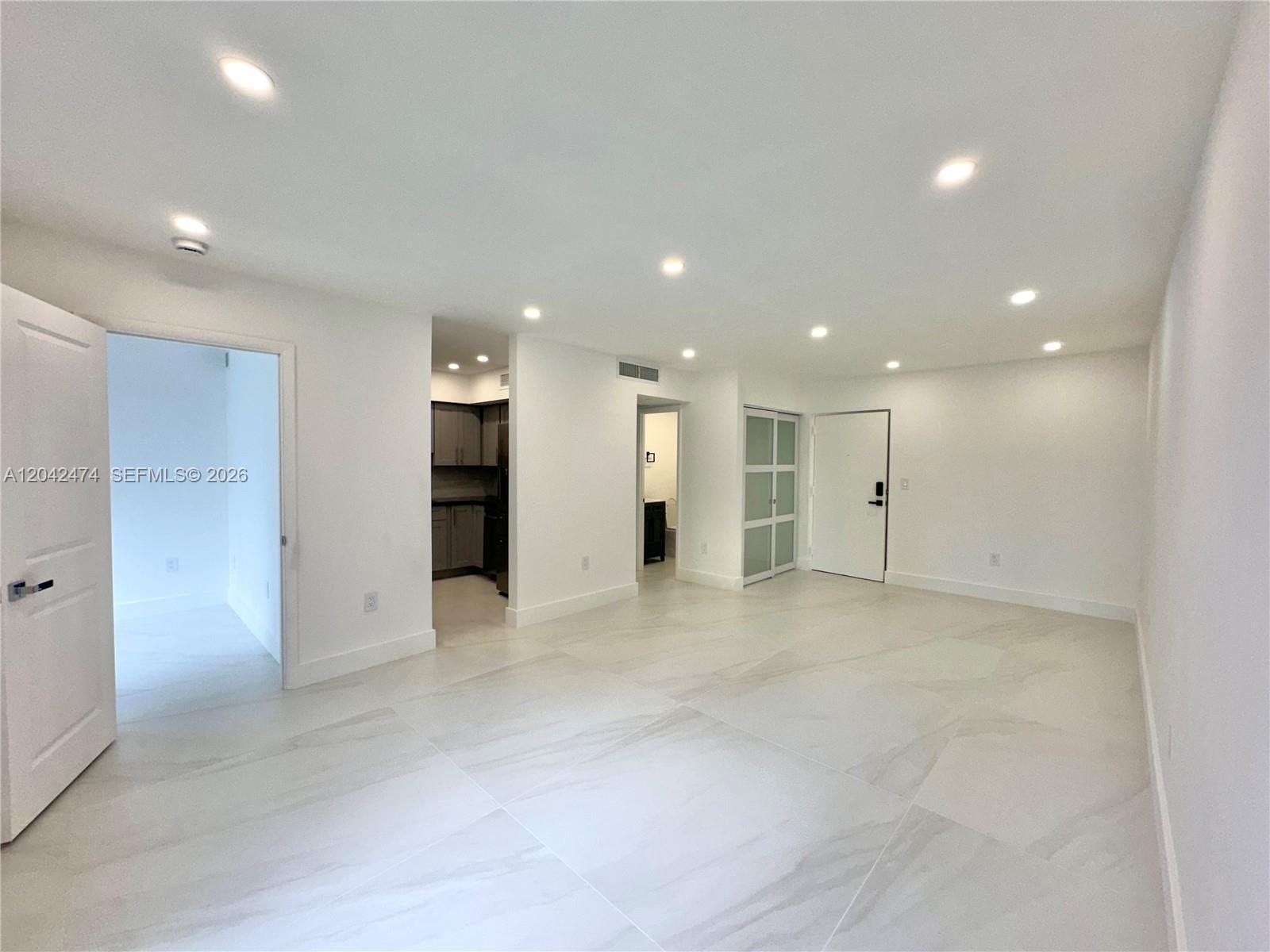 17620 Atlantic Blvd # 310, Sunny Isles Beach FL 33160 photo 4