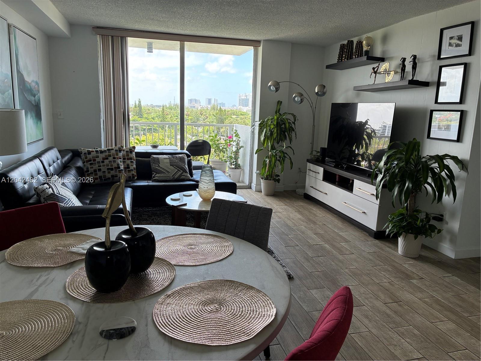 2000 NE 135th St # 710, North Miami FL 33181