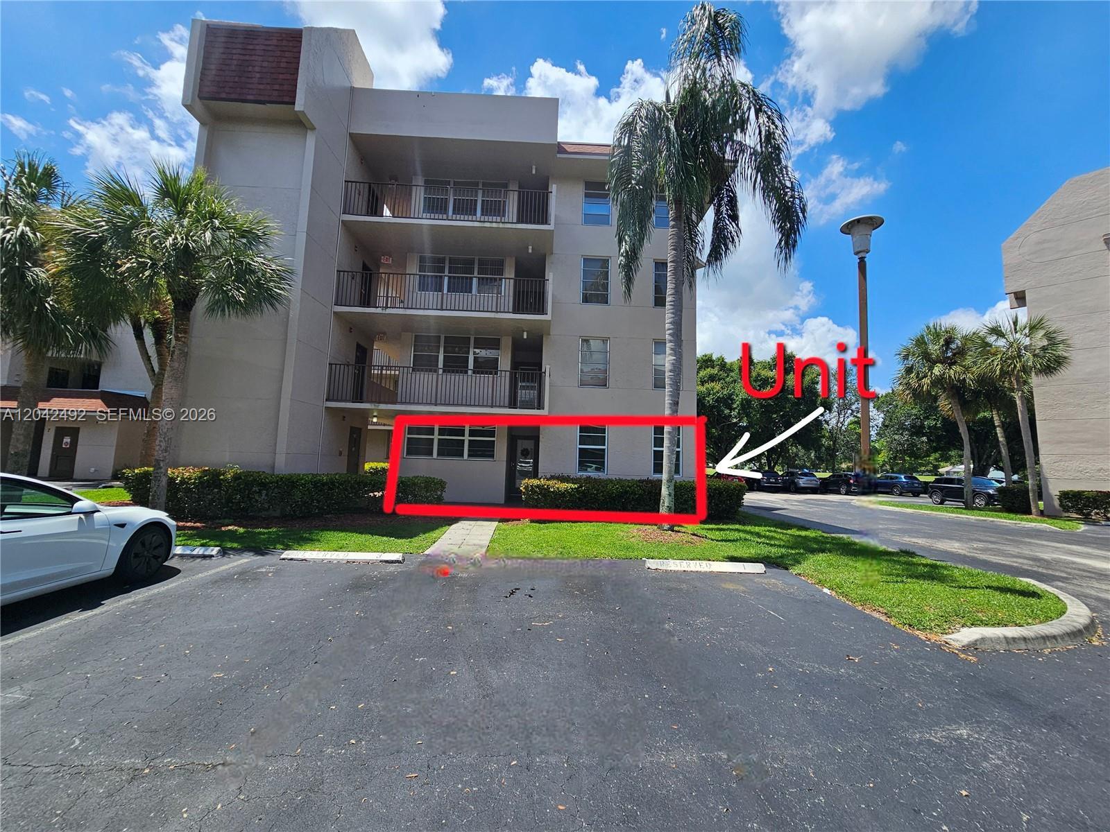 9520 Seagrape Dr # 106, Davie FL 33324 photo 2