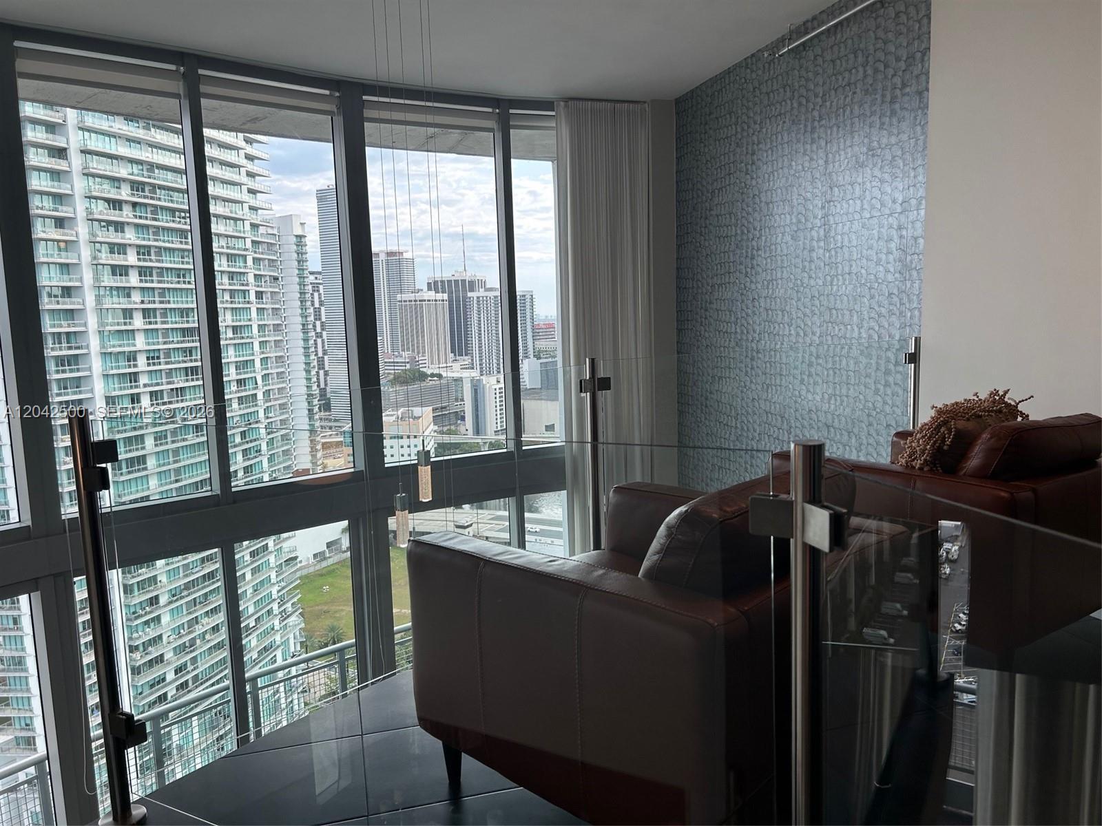 690 SW 1st Ct # 3101, Miami FL 33130 photo 4
