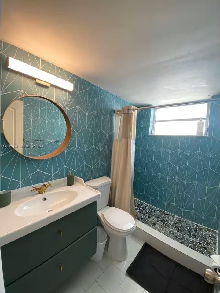713 Collins Ave # 39, Miami Beach FL 33139 photo 3