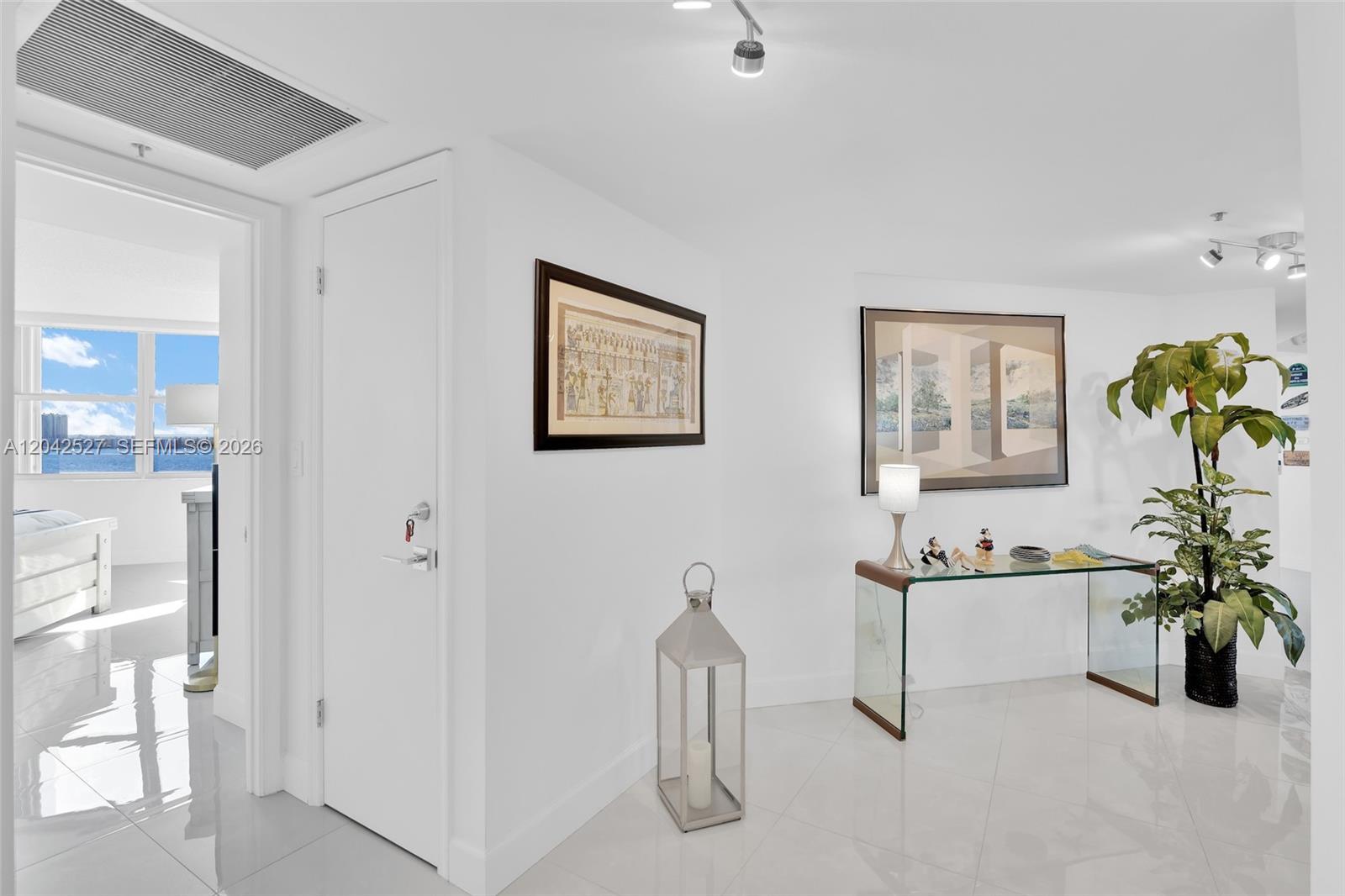 5200 N Ocean Dr # 1105, Singer Island FL 33404 photo 5
