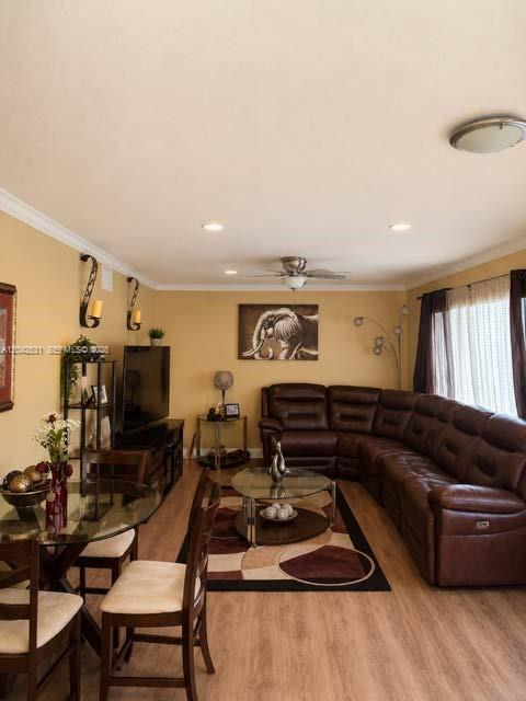 4351 Leicester Ct, West Palm Beach FL 33409 photo 5