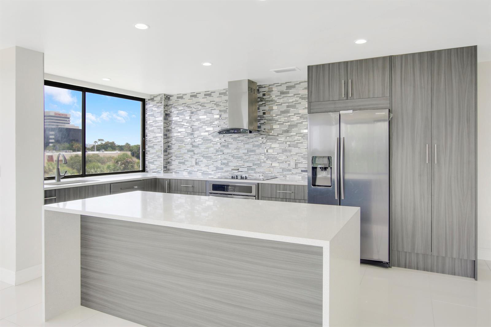 1500 Presidential Way # 404, West Palm Beach FL 33401 photo 2