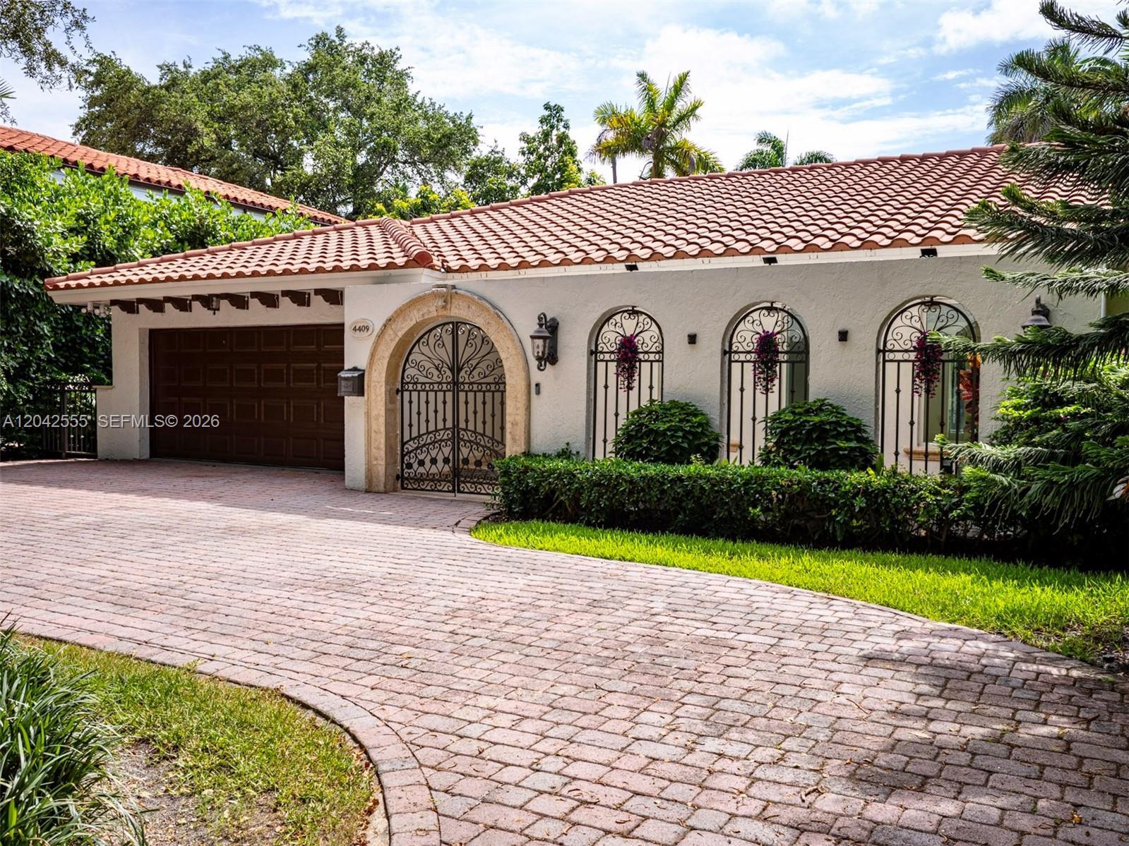 4409 Monserrate St, Coral Gables FL 33146 photo 2