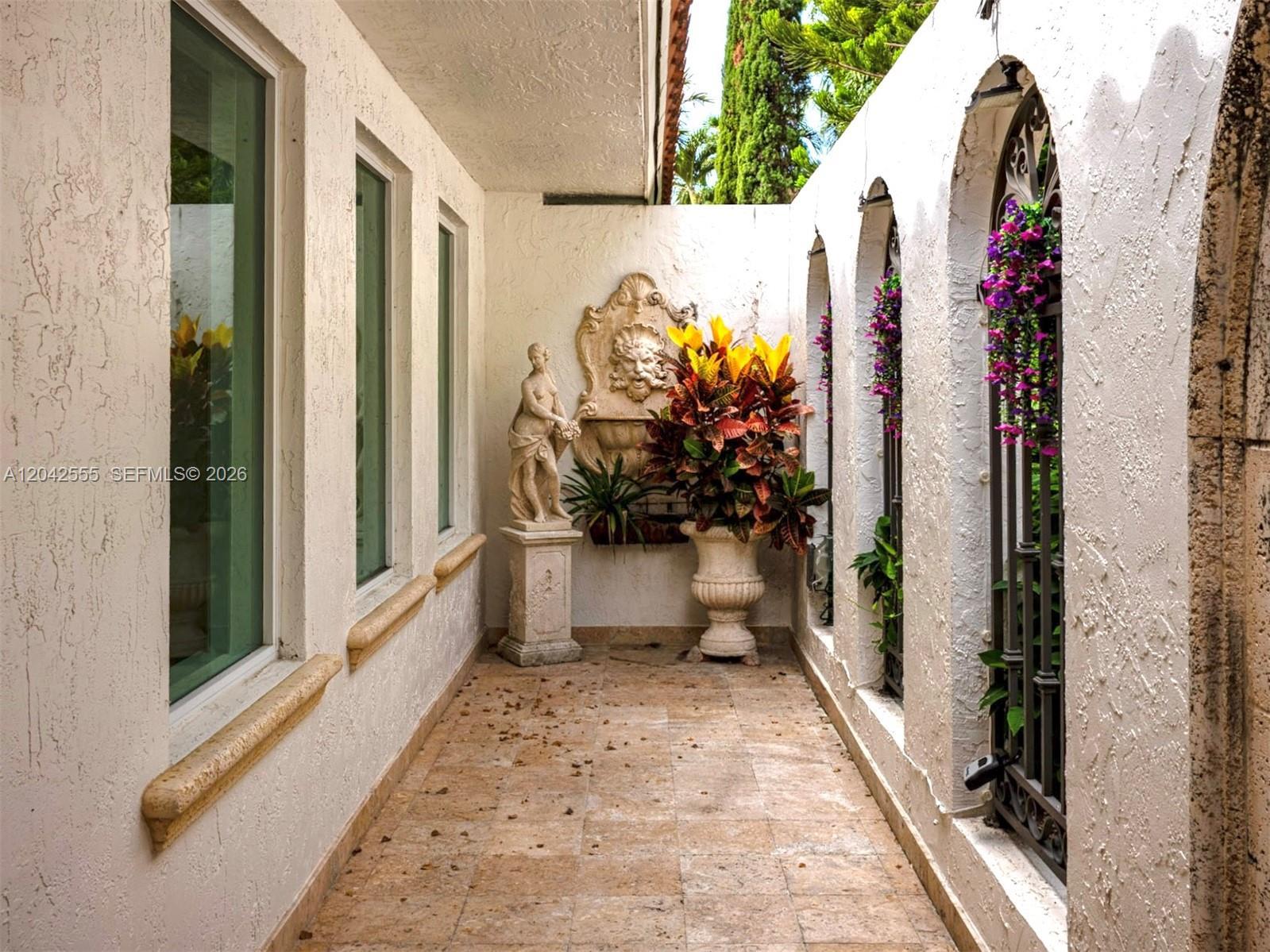 4409 Monserrate St, Coral Gables FL 33146 photo 4