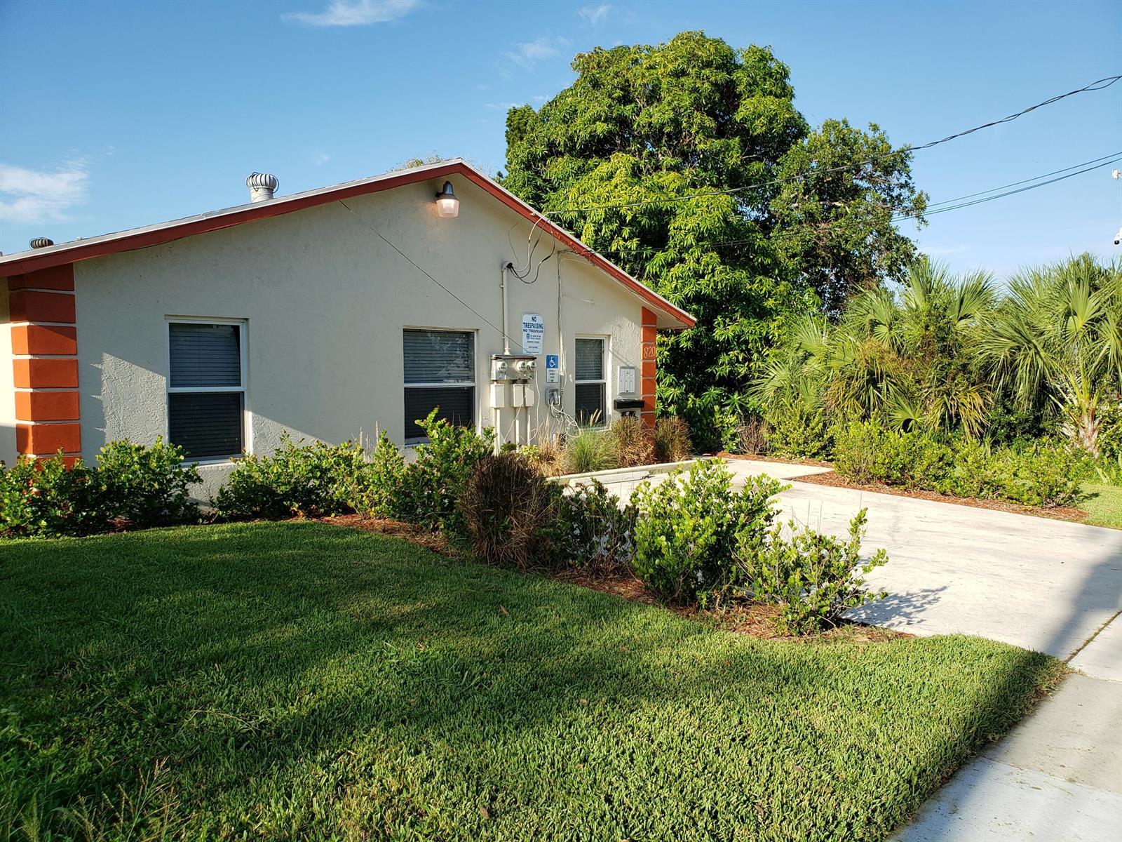 820 14th Street # 2, West Palm Beach FL 33401