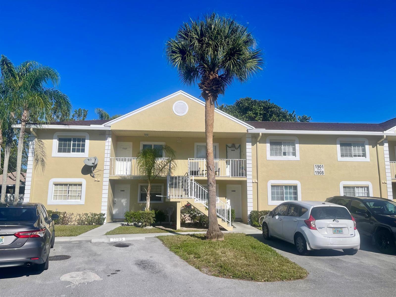 1905 Palm Beach Trace Drive, Royal Palm Beach FL 33411