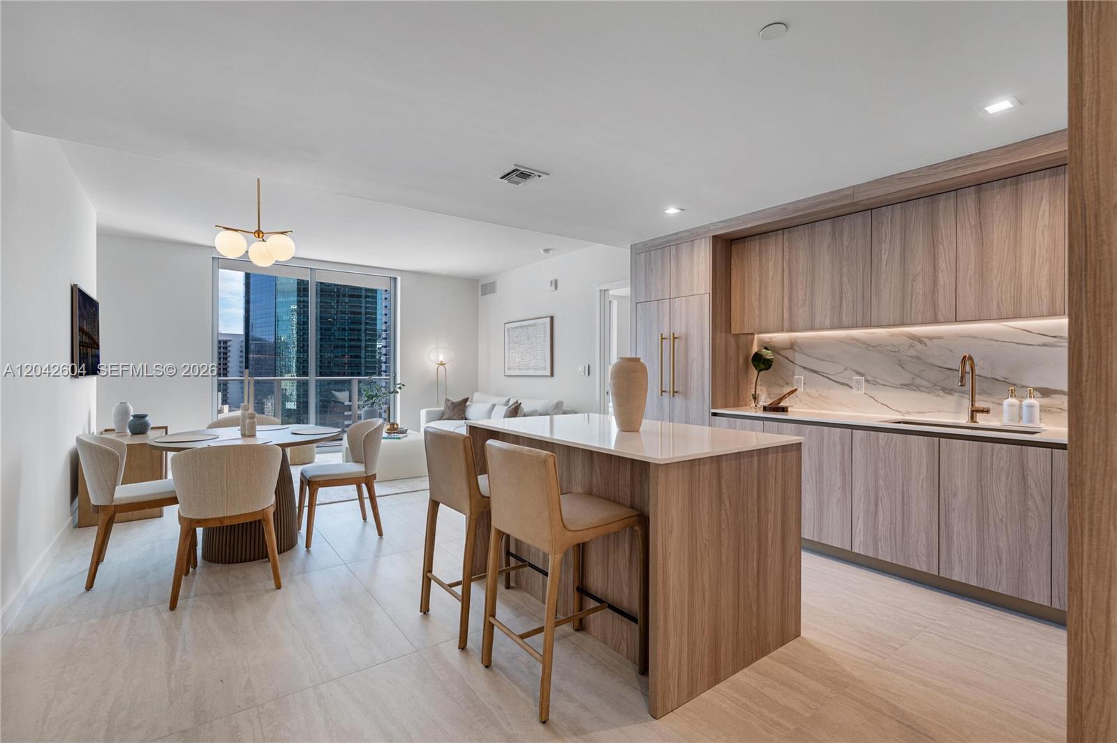 77 SE 5th ST # 3001, Miami FL 33131 photo 2