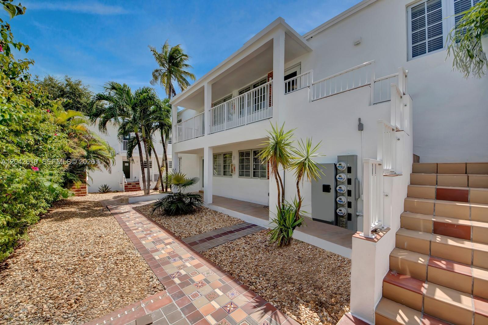 570 NE 68th St # 1, Miami FL 33138