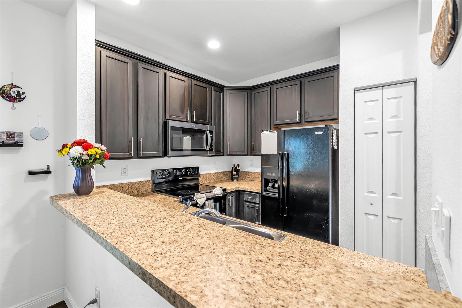 364 Lake Monterey Circle, Boynton Beach FL 33426 photo 4