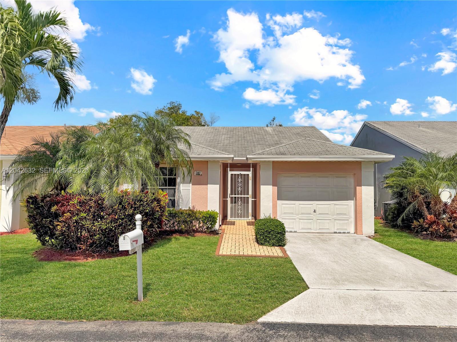 707 SE 22nd Dr, Homestead FL 33033