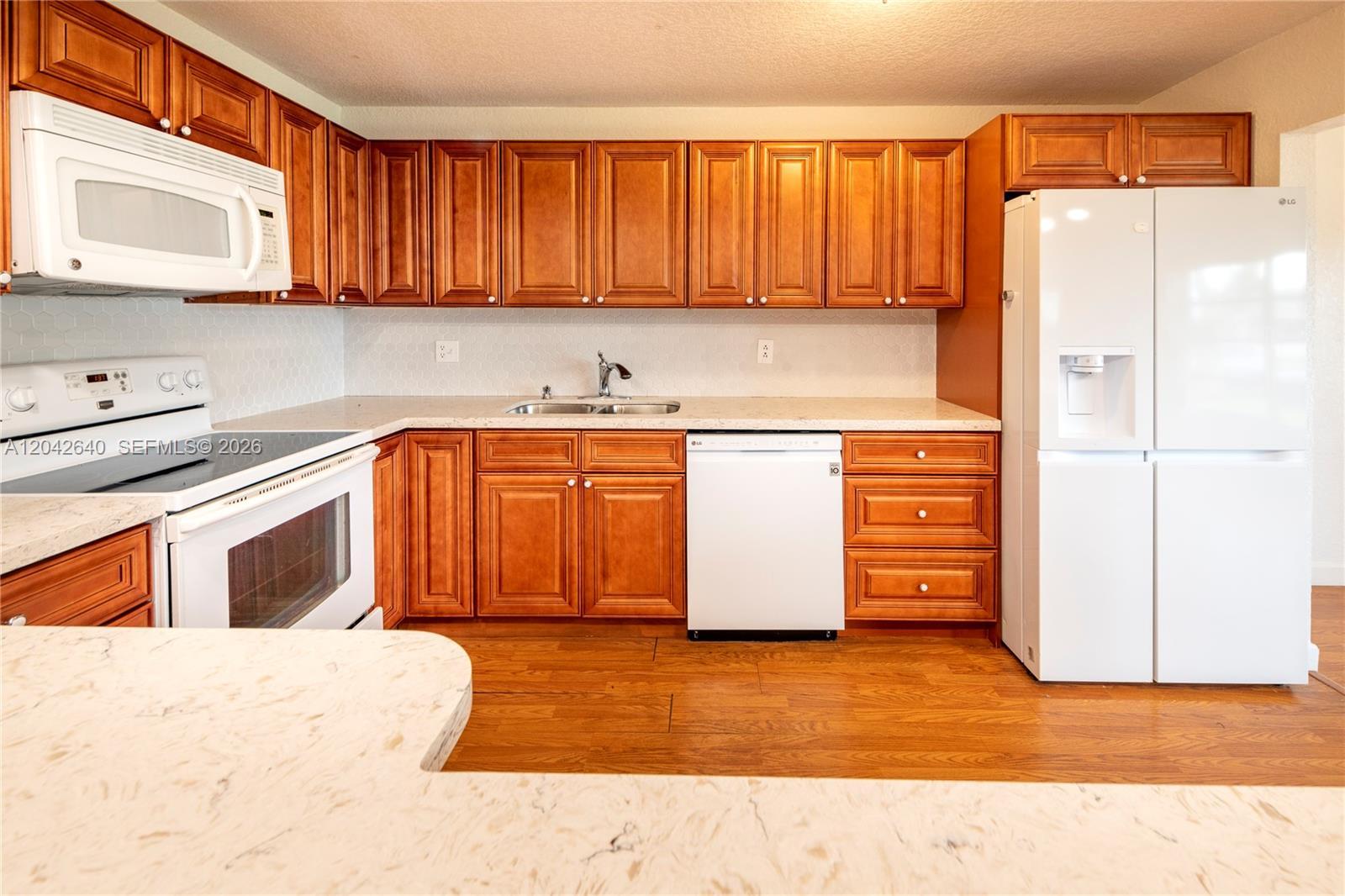 8555 NW 10th St # B106, Plantation FL 33322 photo 5