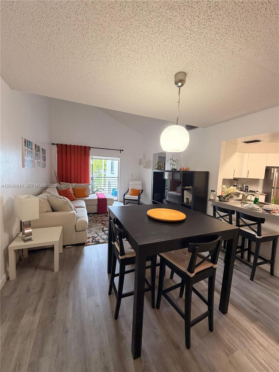 9731 Fontainebleau Blvd # F314, Miami FL 33172 photo 2
