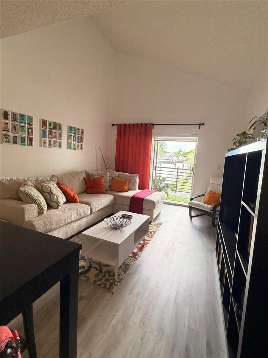 9731 Fontainebleau Blvd # F314, Miami FL 33172 photo 3
