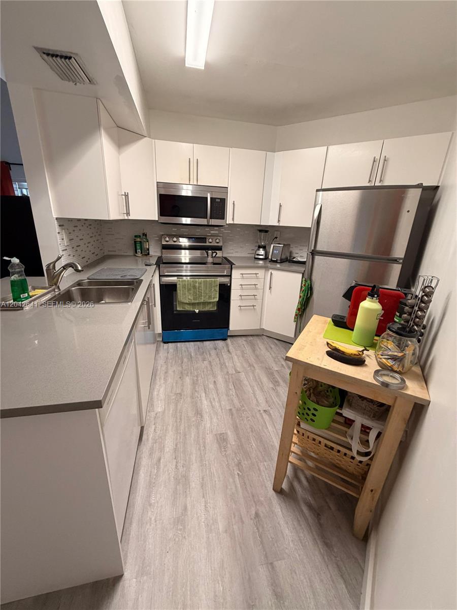 9731 Fontainebleau Blvd # F314, Miami FL 33172 photo 4
