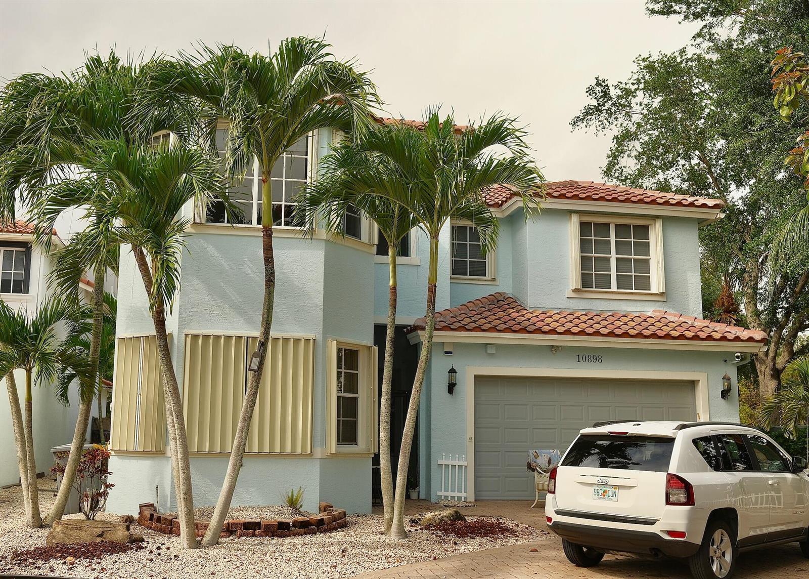 10898 Lake Wynds Court, Boynton Beach FL 33437