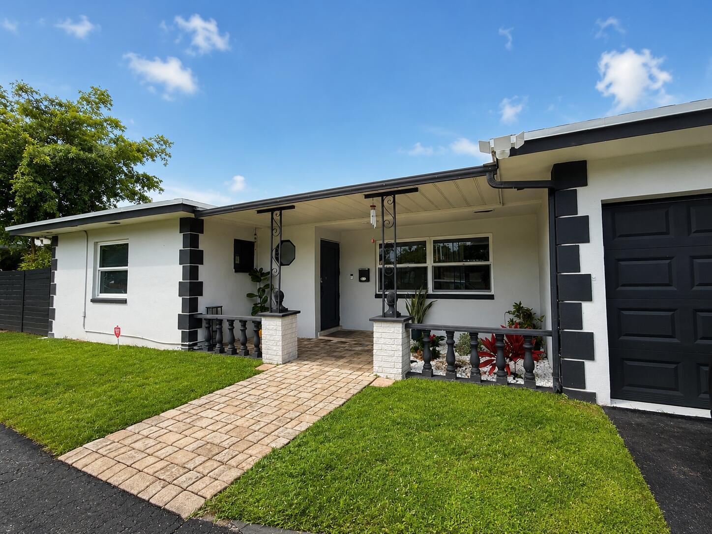 7210 Mckinley Street, Hollywood FL 33024