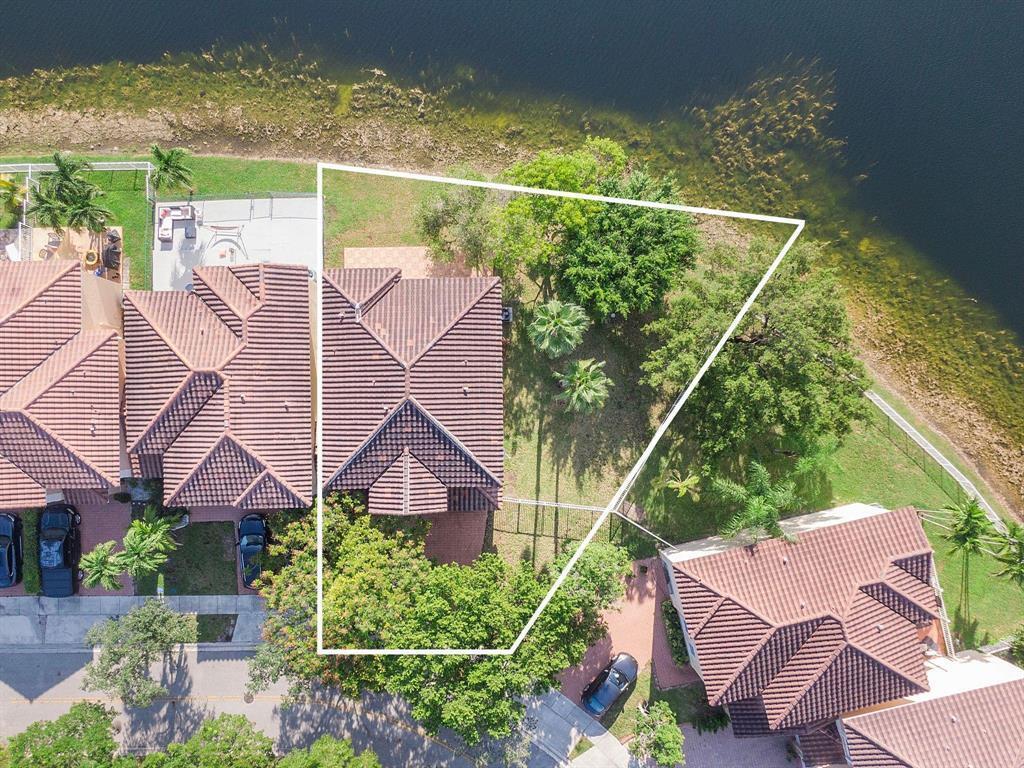 3923 SW 169th Terrace, Miramar FL 33027 photo 4